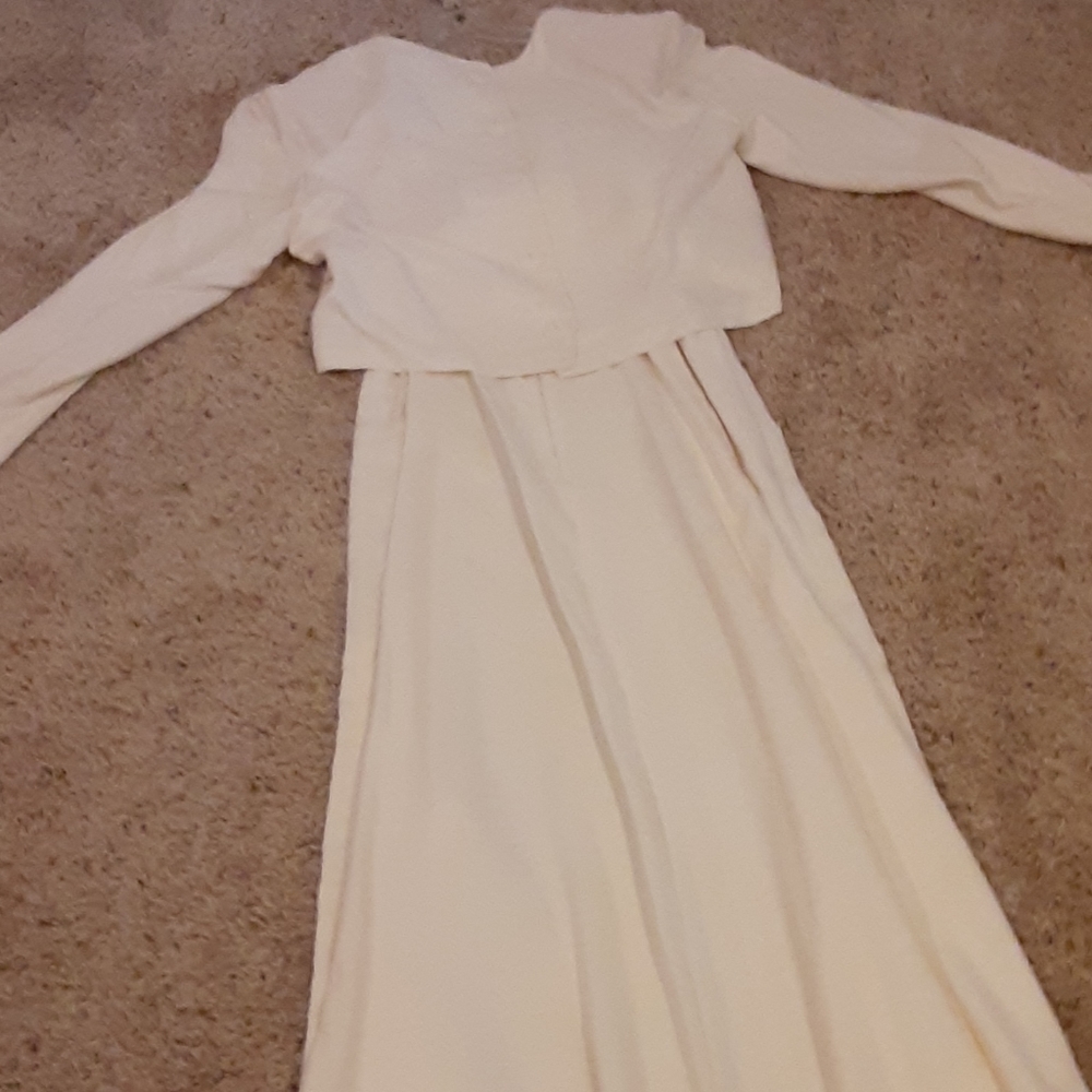 Dress - Picture 2 of 2